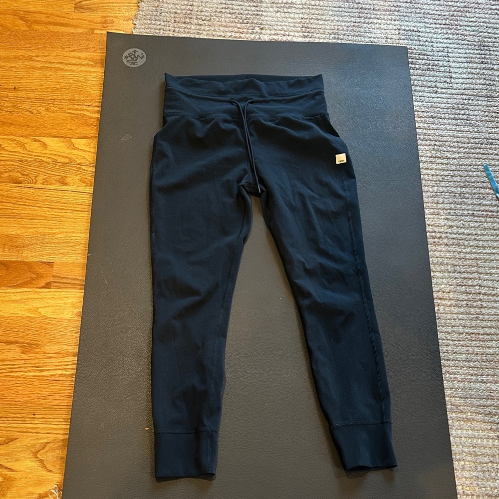 Vuori Daily Navy Leggings